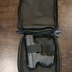 Black gently used Concealed Carry Bag / Cross Body.